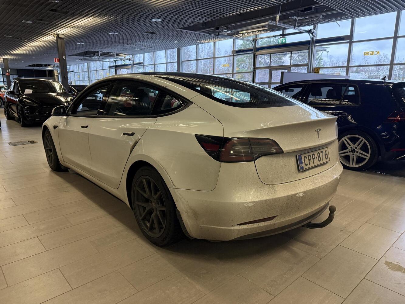 Tesla Model 3 vaihtoauto