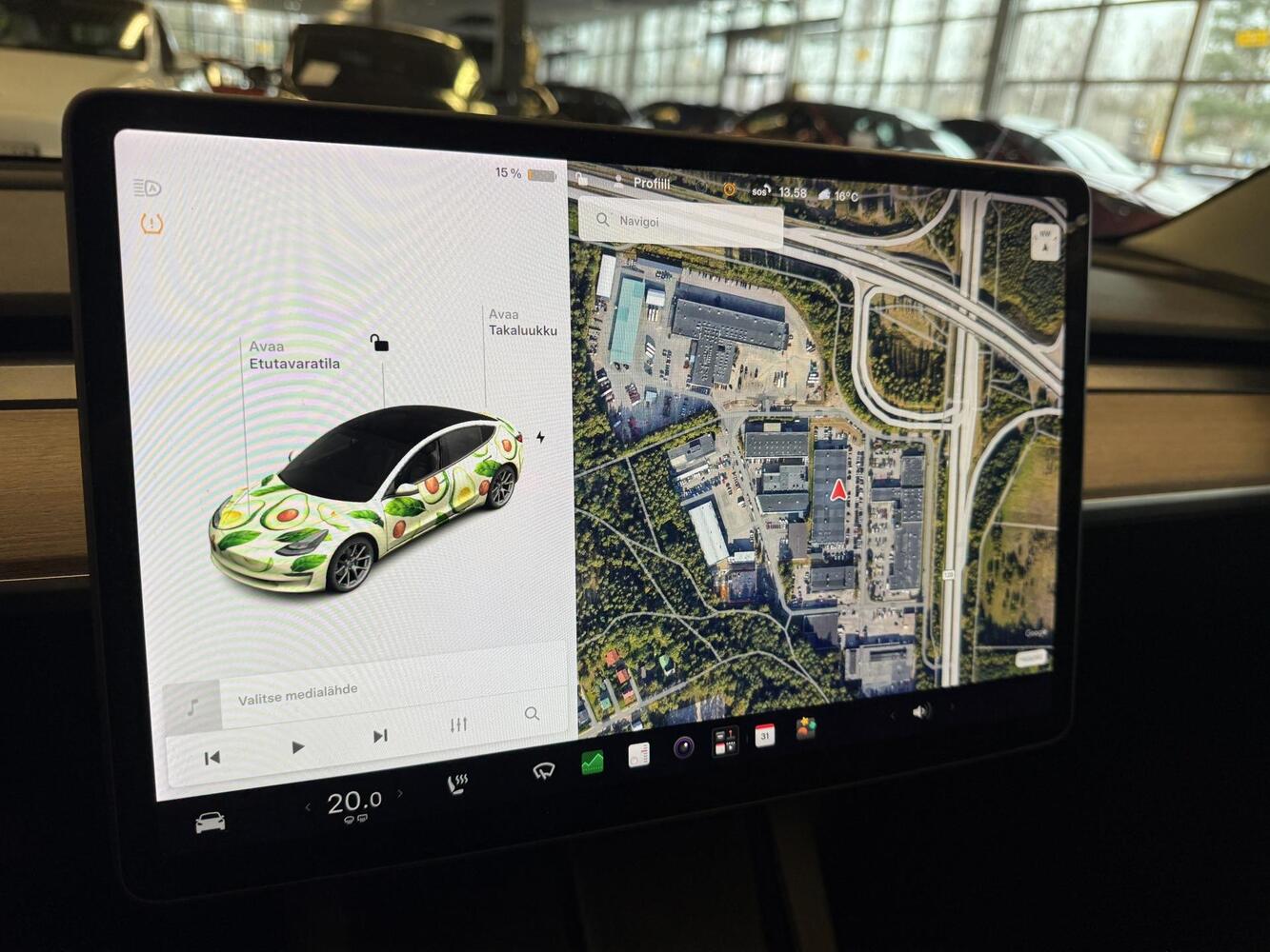 Tesla Model 3 vaihtoauto