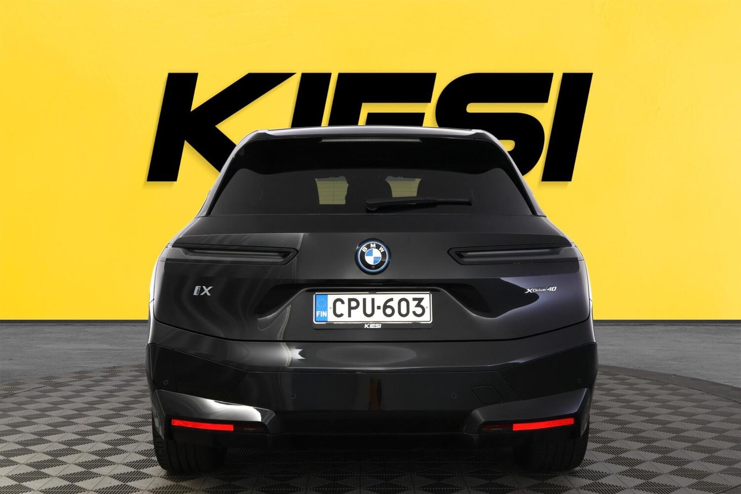 BMW iX vaihtoauto