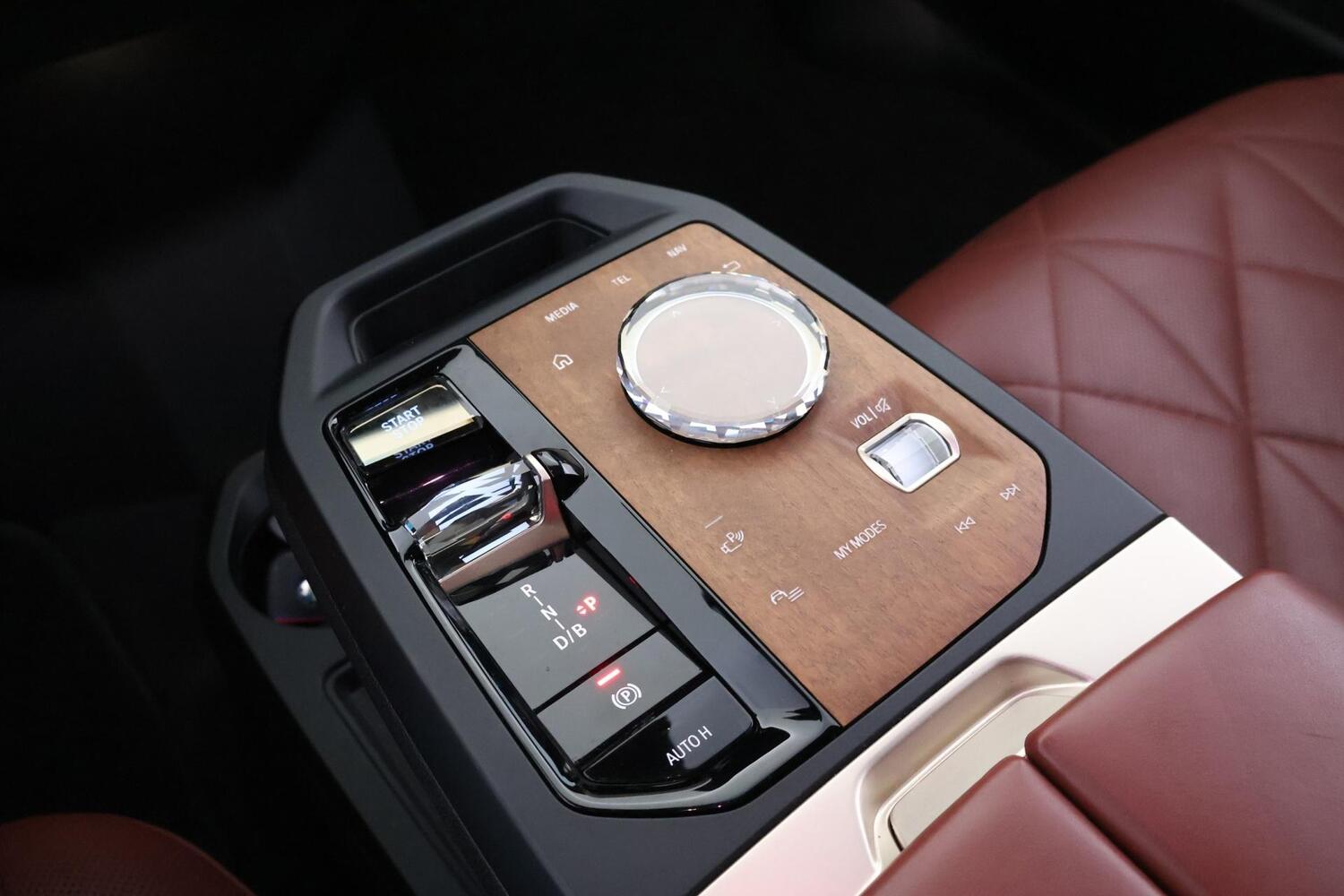 BMW iX vaihtoauto