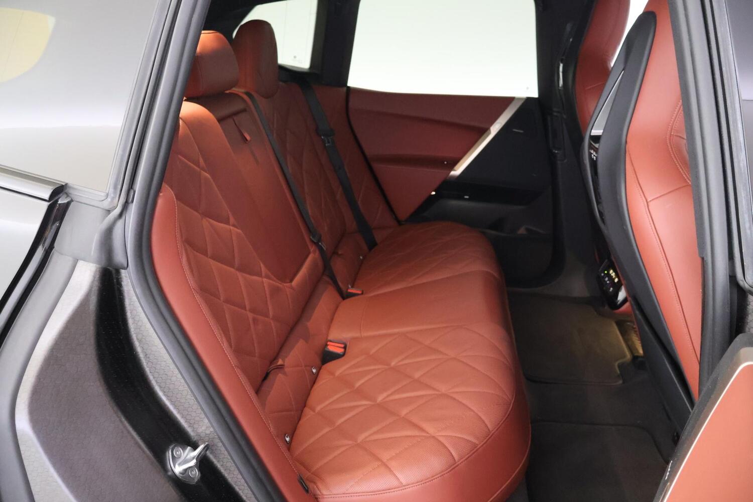 BMW iX vaihtoauto