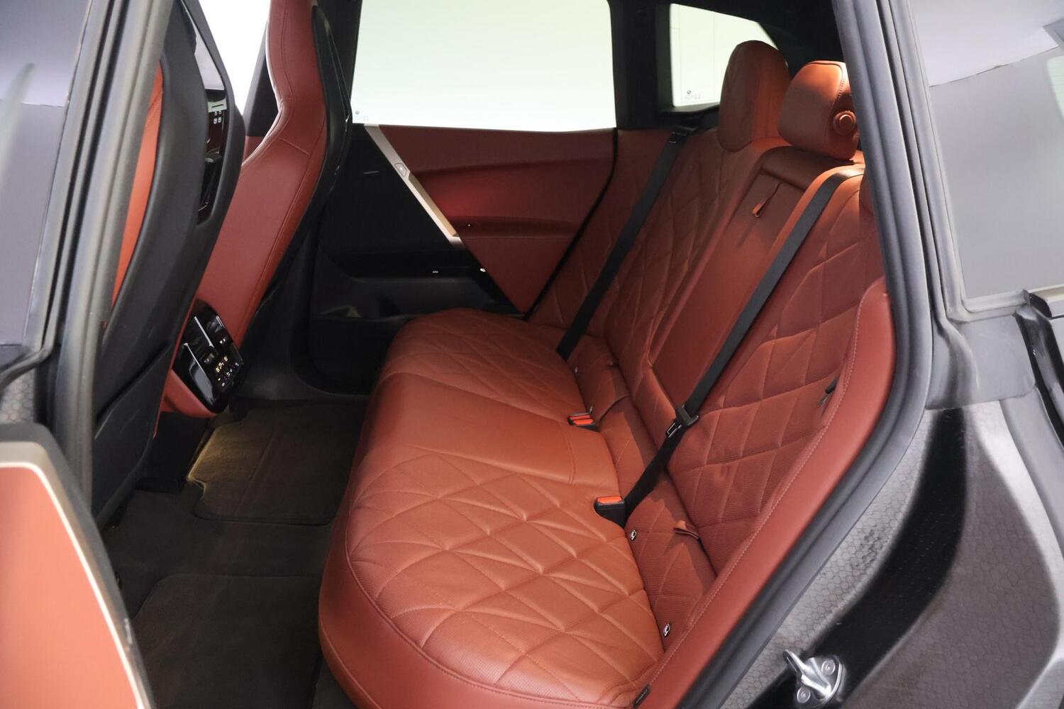 BMW iX vaihtoauto