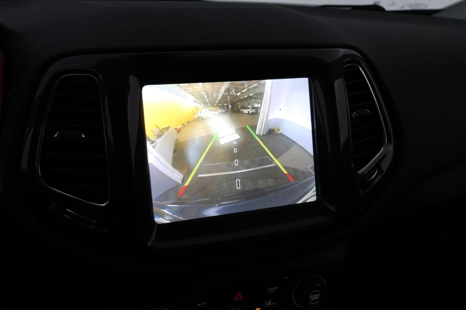 Jeep Compass vaihtoauto