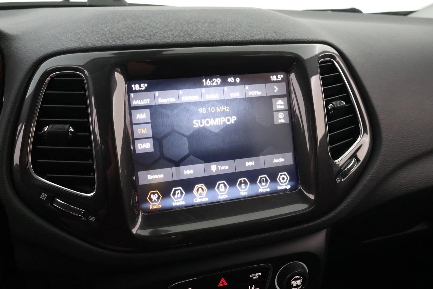 Jeep Compass vaihtoauto