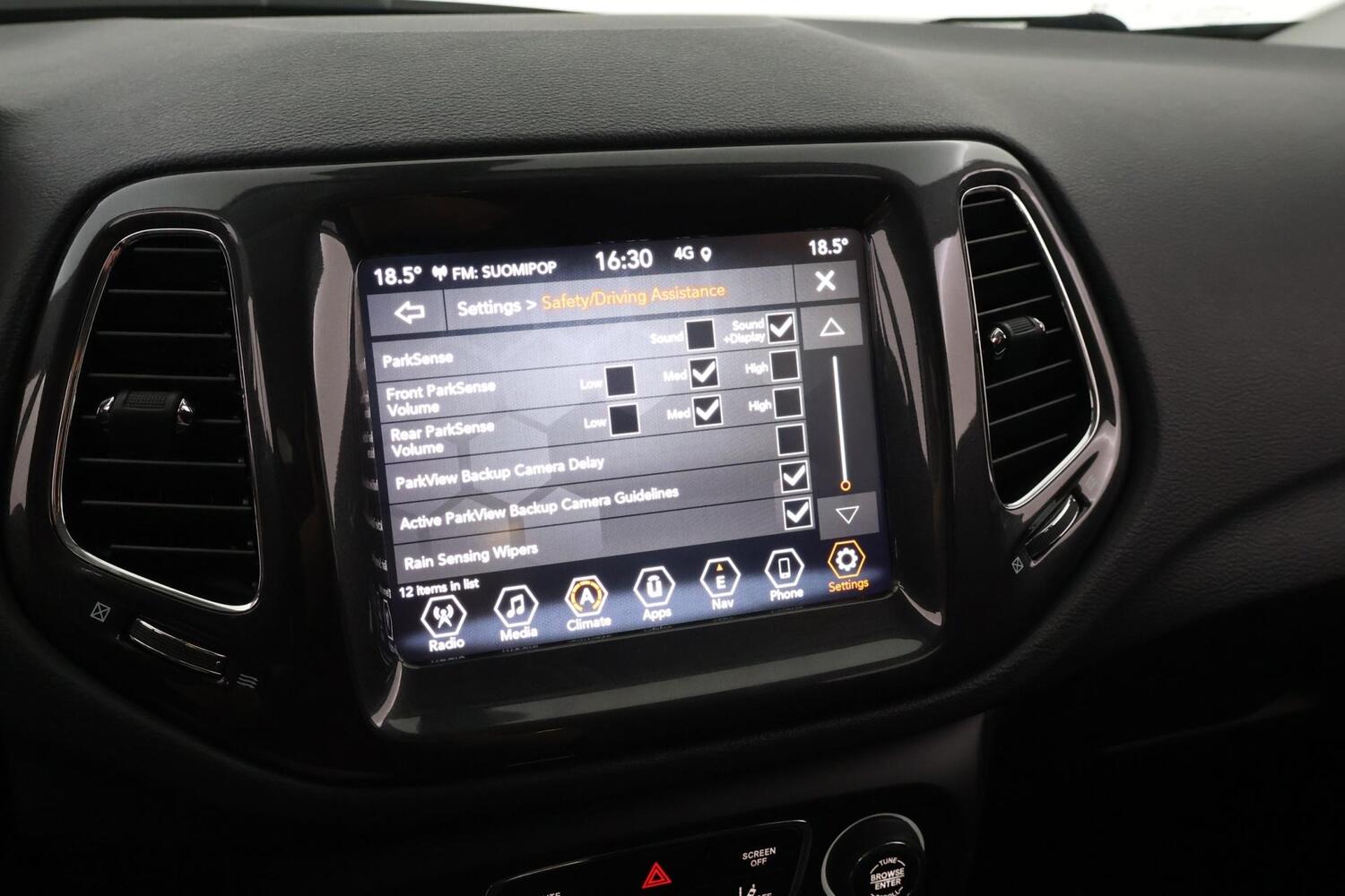 Jeep Compass vaihtoauto