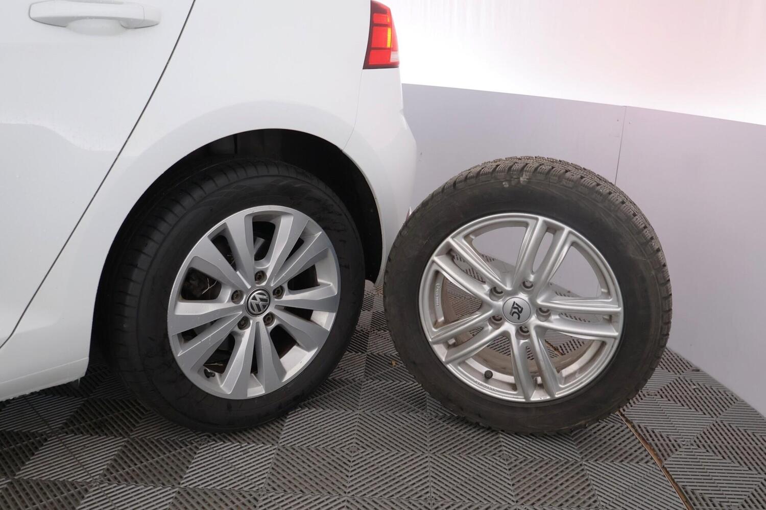 Volkswagen Golf vaihtoauto