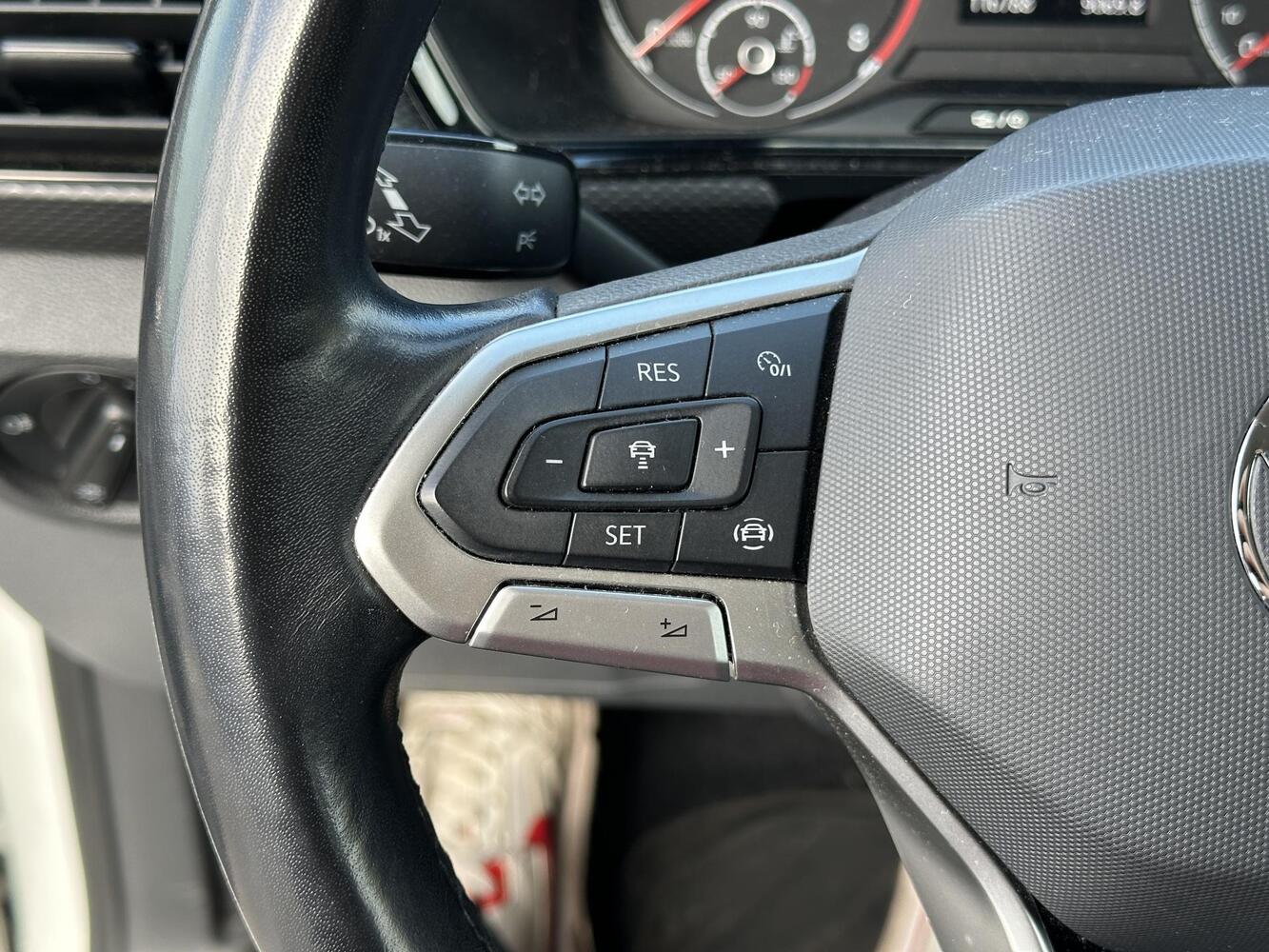 Volkswagen T-Cross vaihtoauto