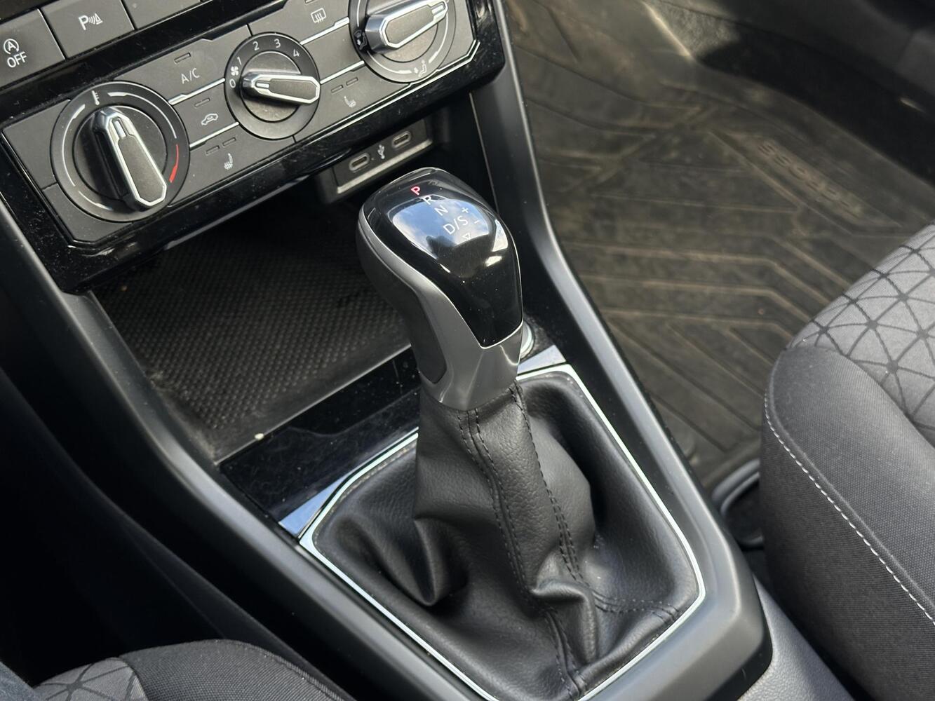 Volkswagen T-Cross vaihtoauto