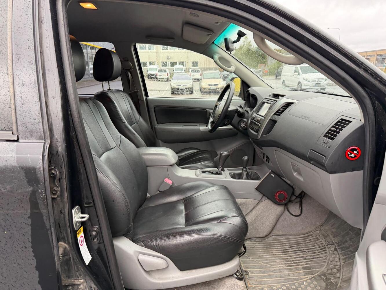 Toyota Hilux vaihtoauto