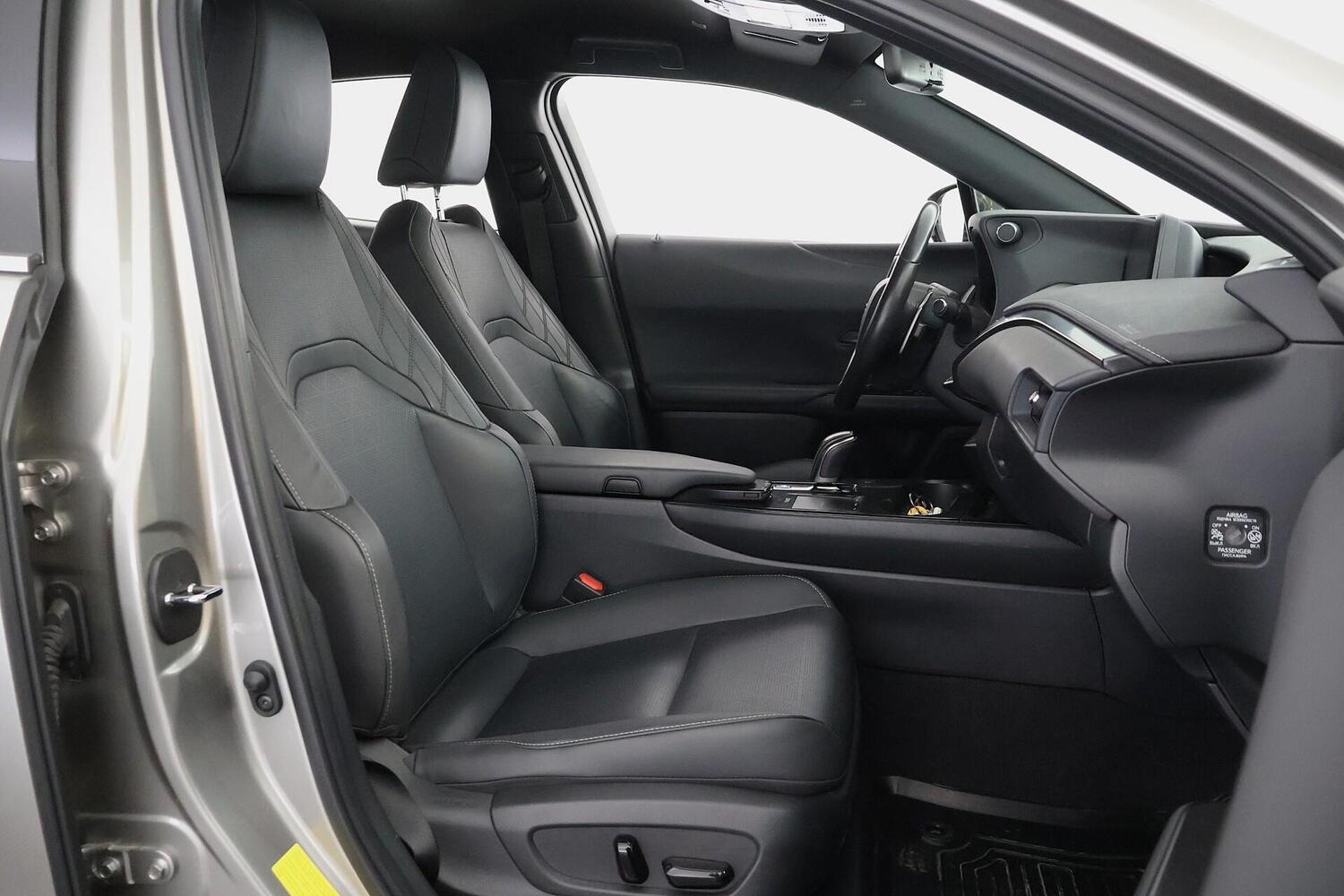 Lexus UX vaihtoauto