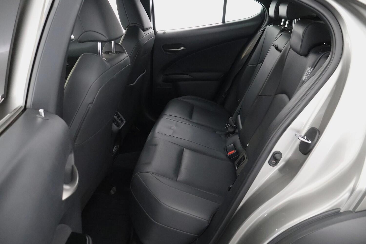 Lexus UX vaihtoauto