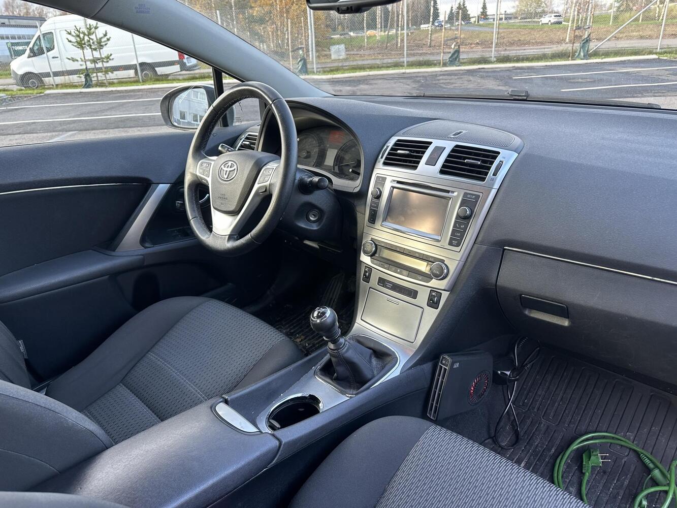 Toyota Avensis vaihtoauto