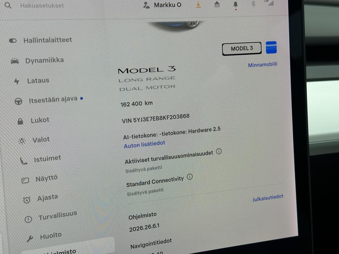 Tesla Model 3 vaihtoauto