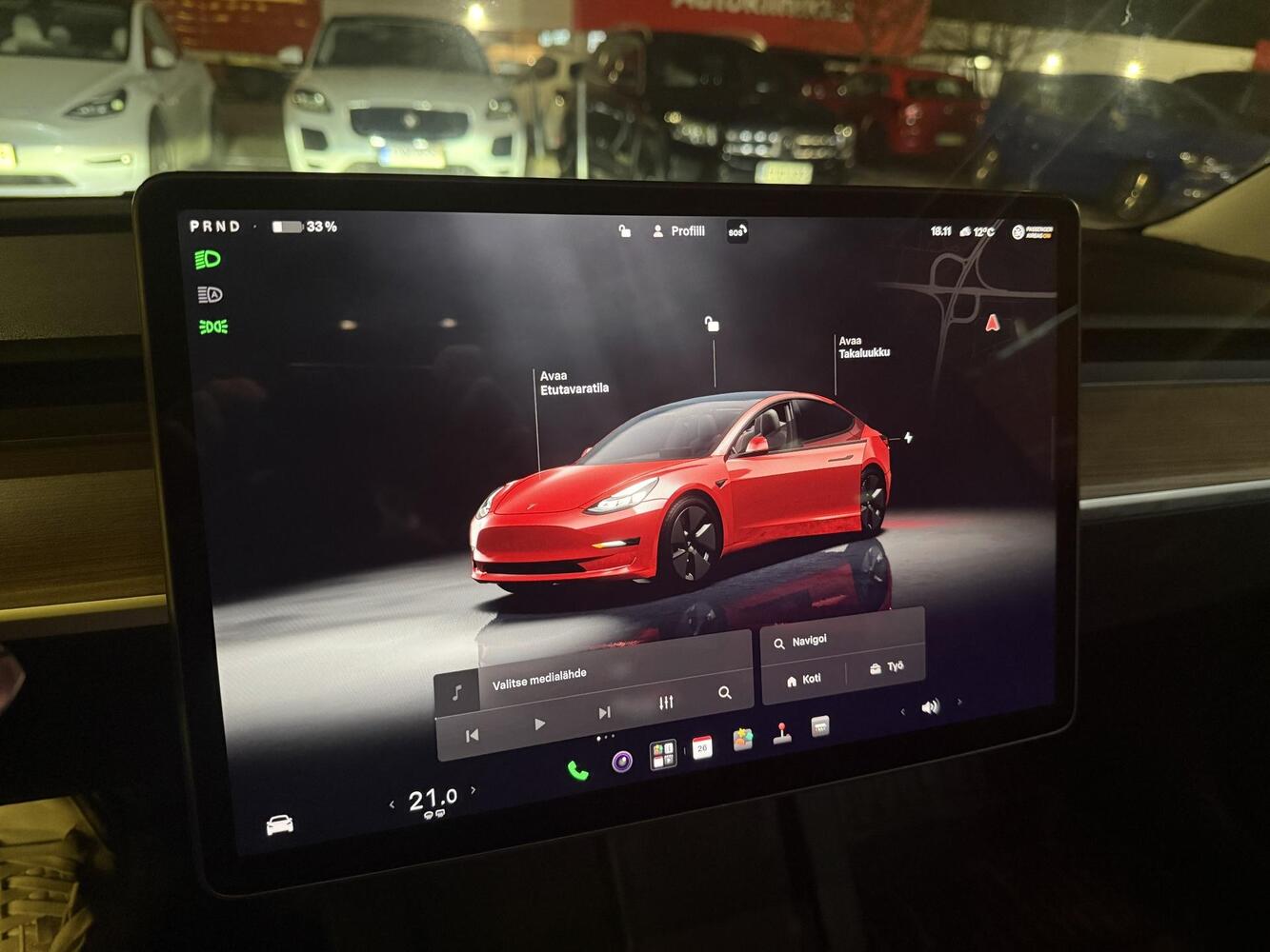 Tesla Model 3 vaihtoauto