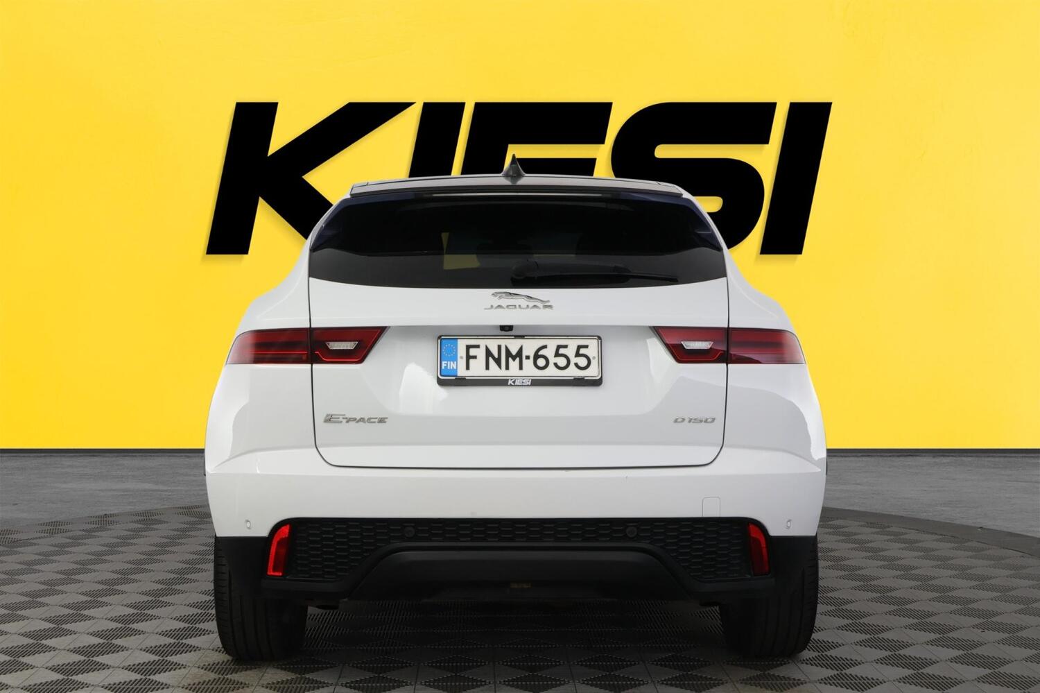 Jaguar E-PACE vaihtoauto