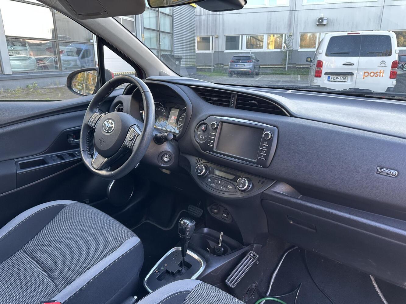 Toyota Yaris vaihtoauto