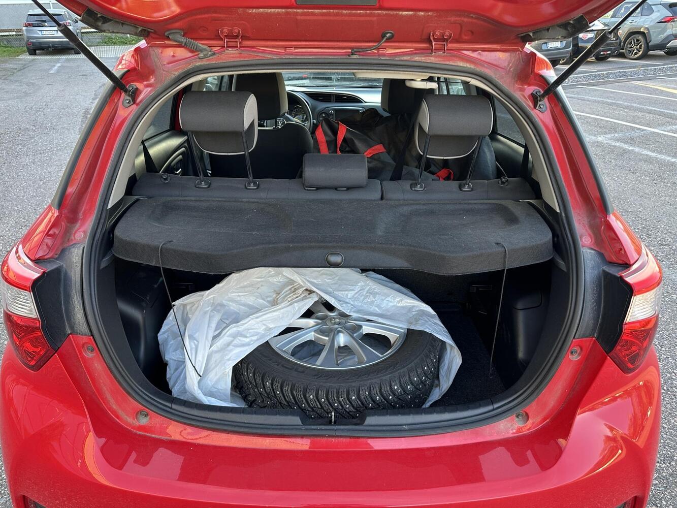 Toyota Yaris vaihtoauto