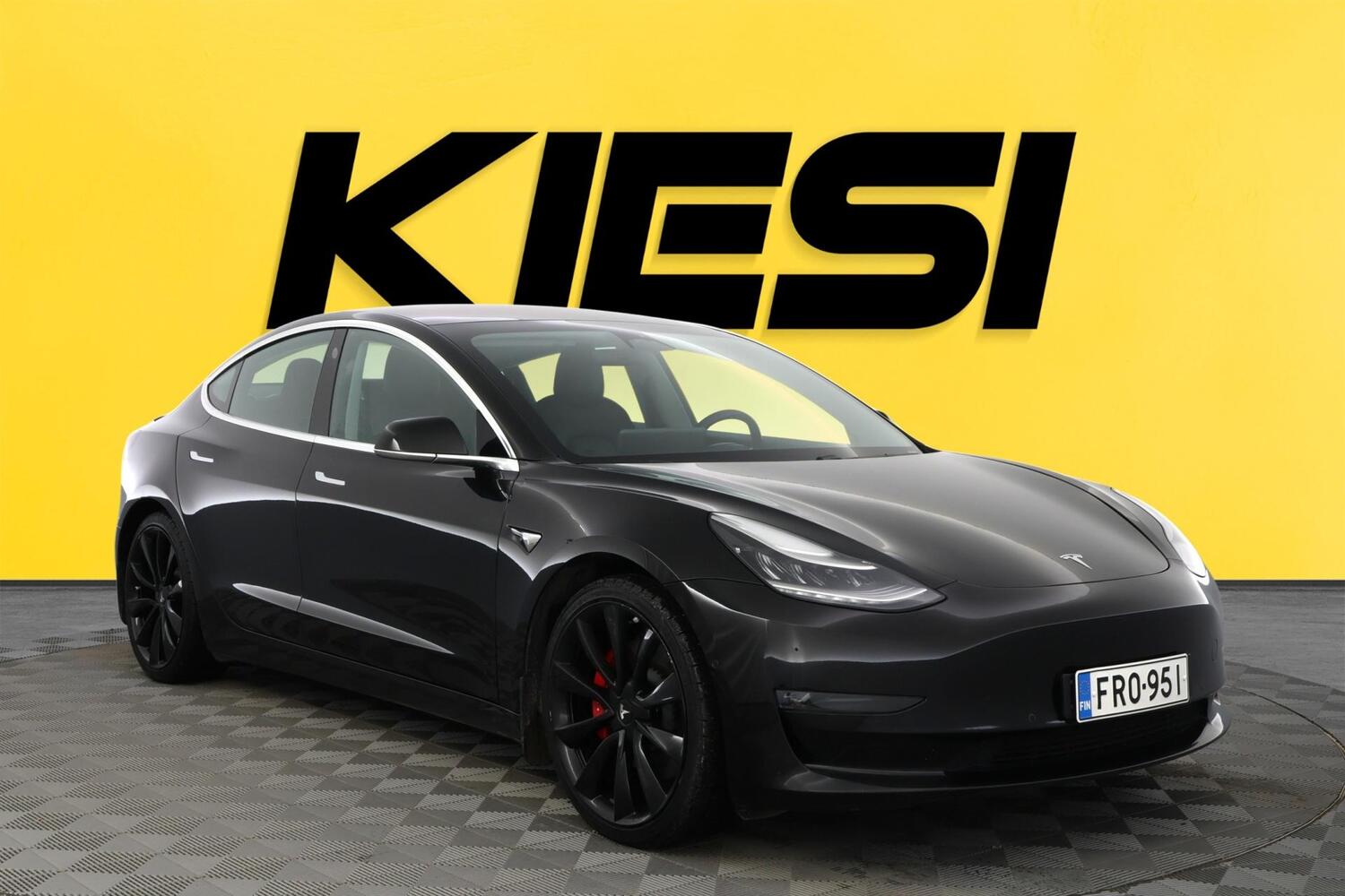 Tesla Model 3 vaihtoauto