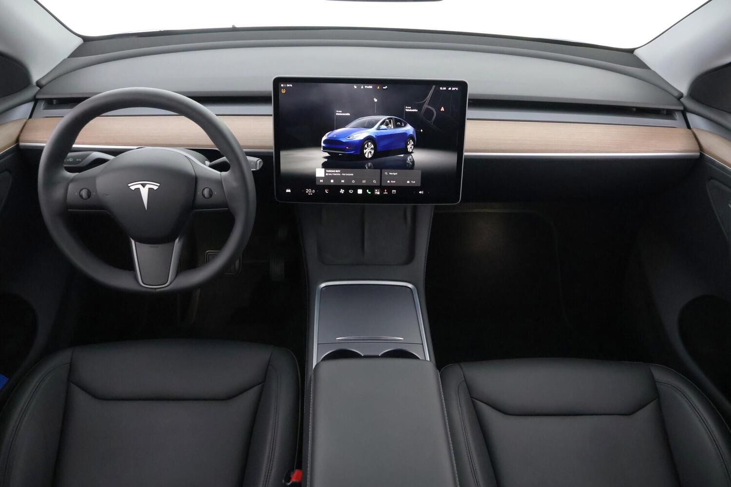 Tesla Model Y vaihtoauto