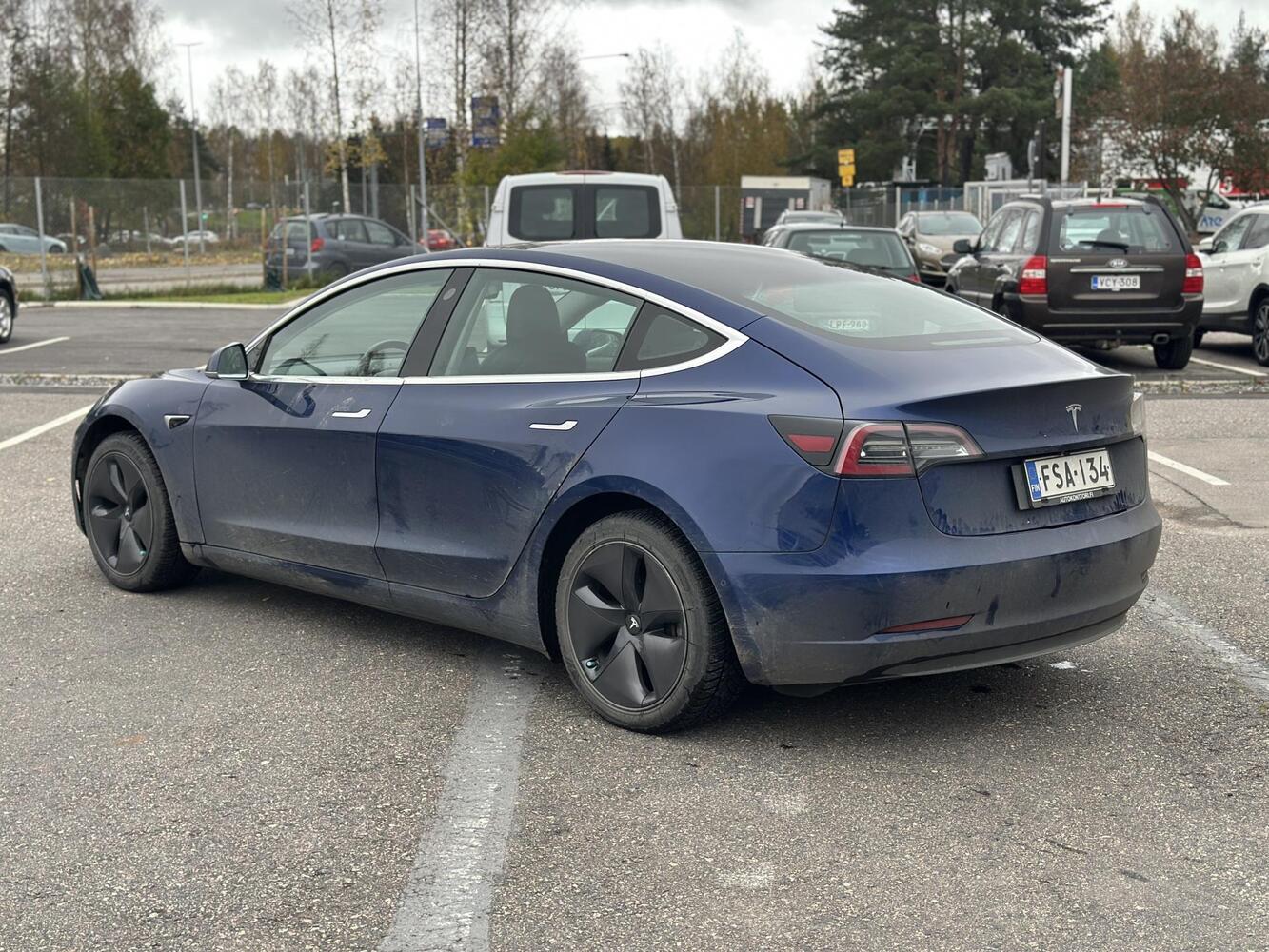 Tesla Model 3 vaihtoauto