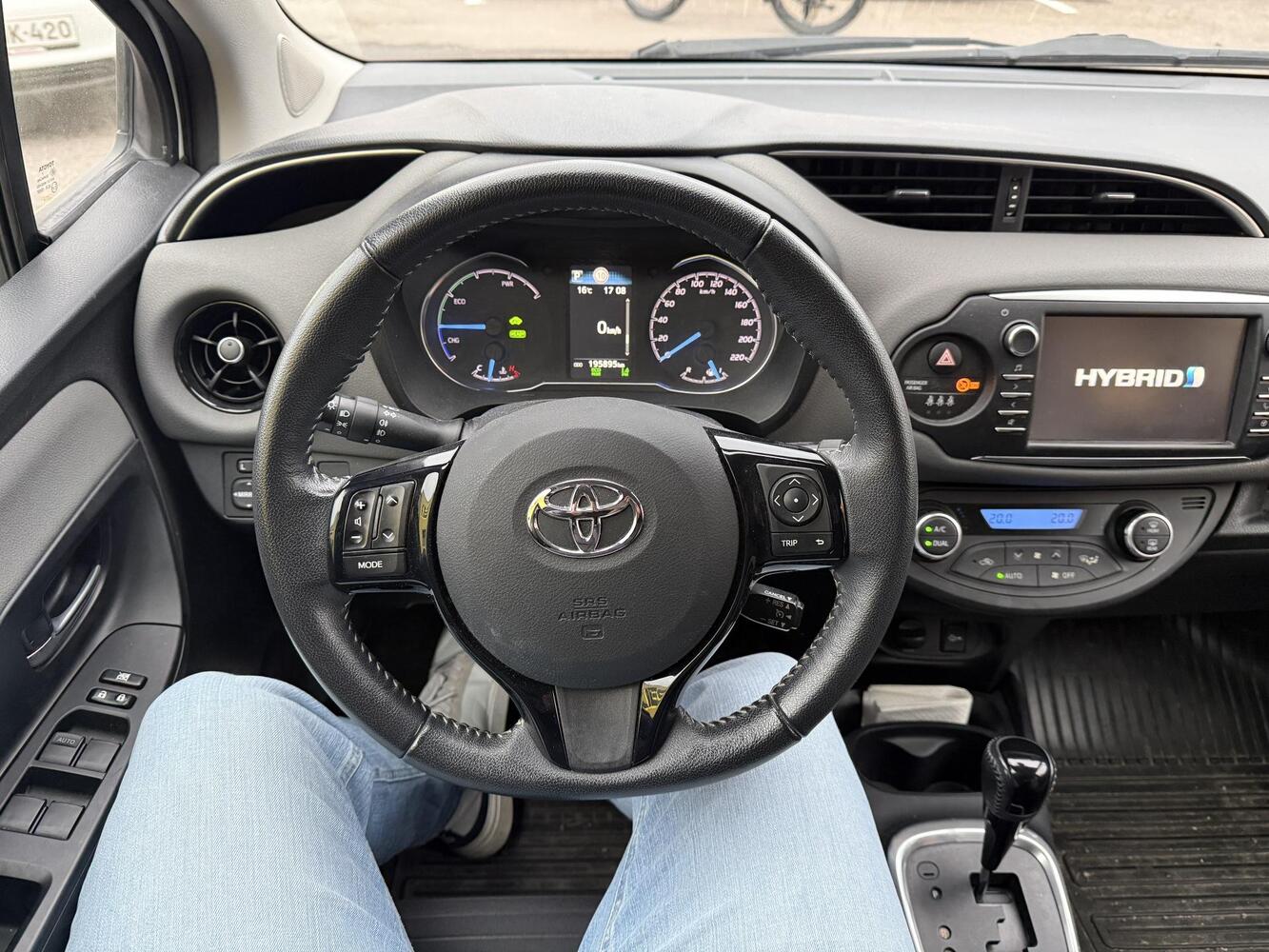Toyota Yaris vaihtoauto