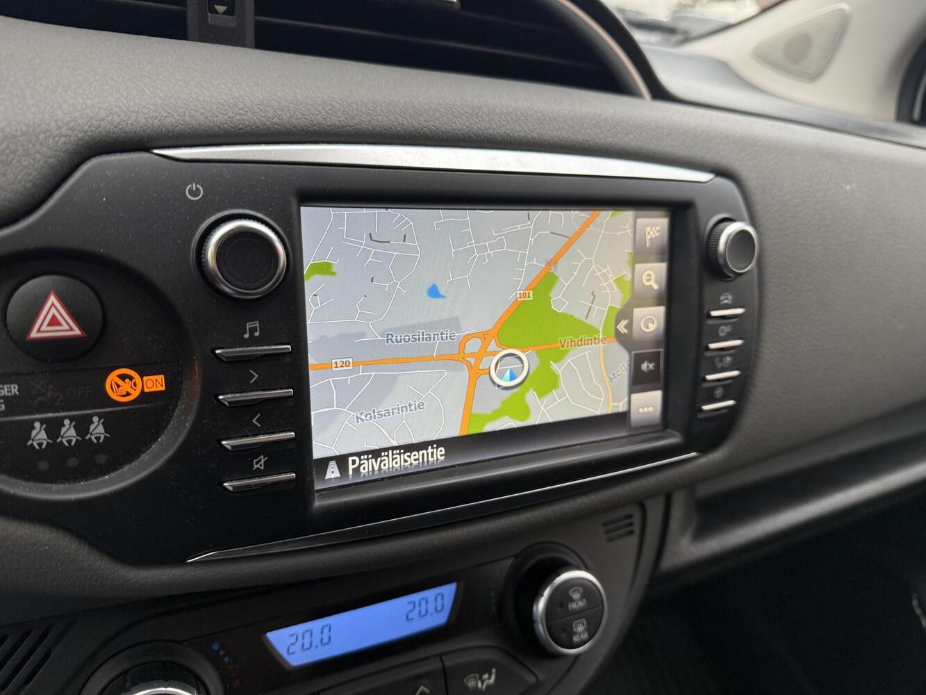 Toyota Yaris vaihtoauto