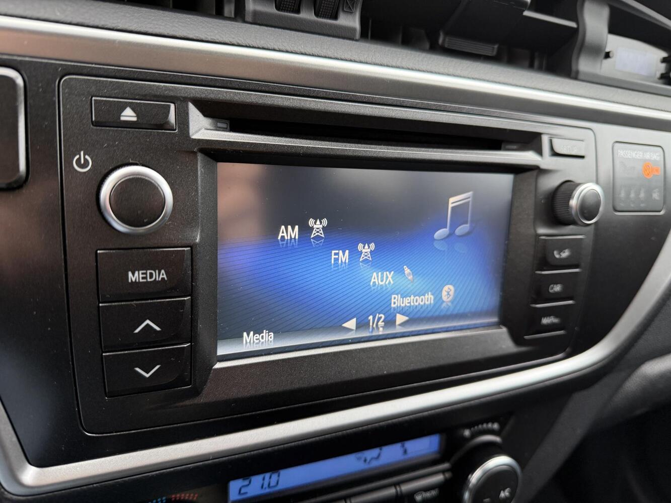Toyota Auris vaihtoauto