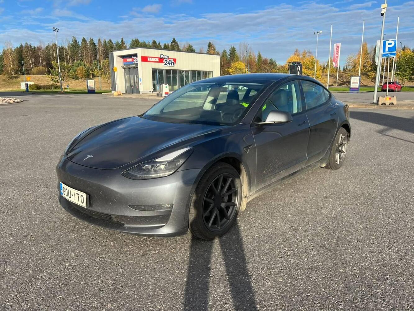 Tesla Model 3 vaihtoauto