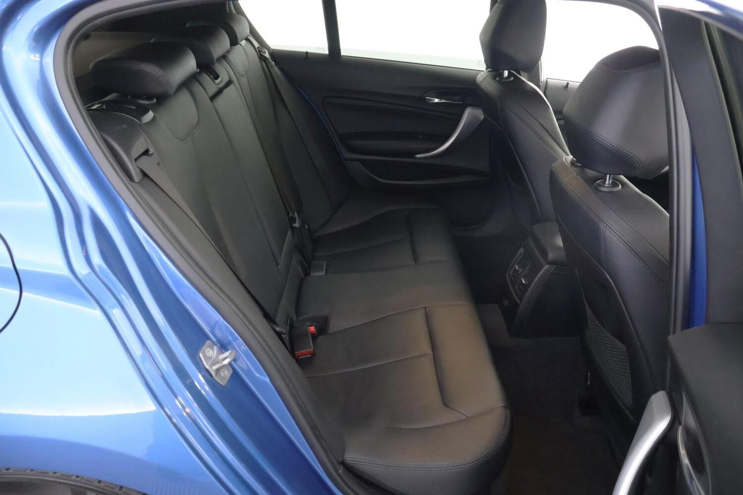 BMW M135i vaihtoauto