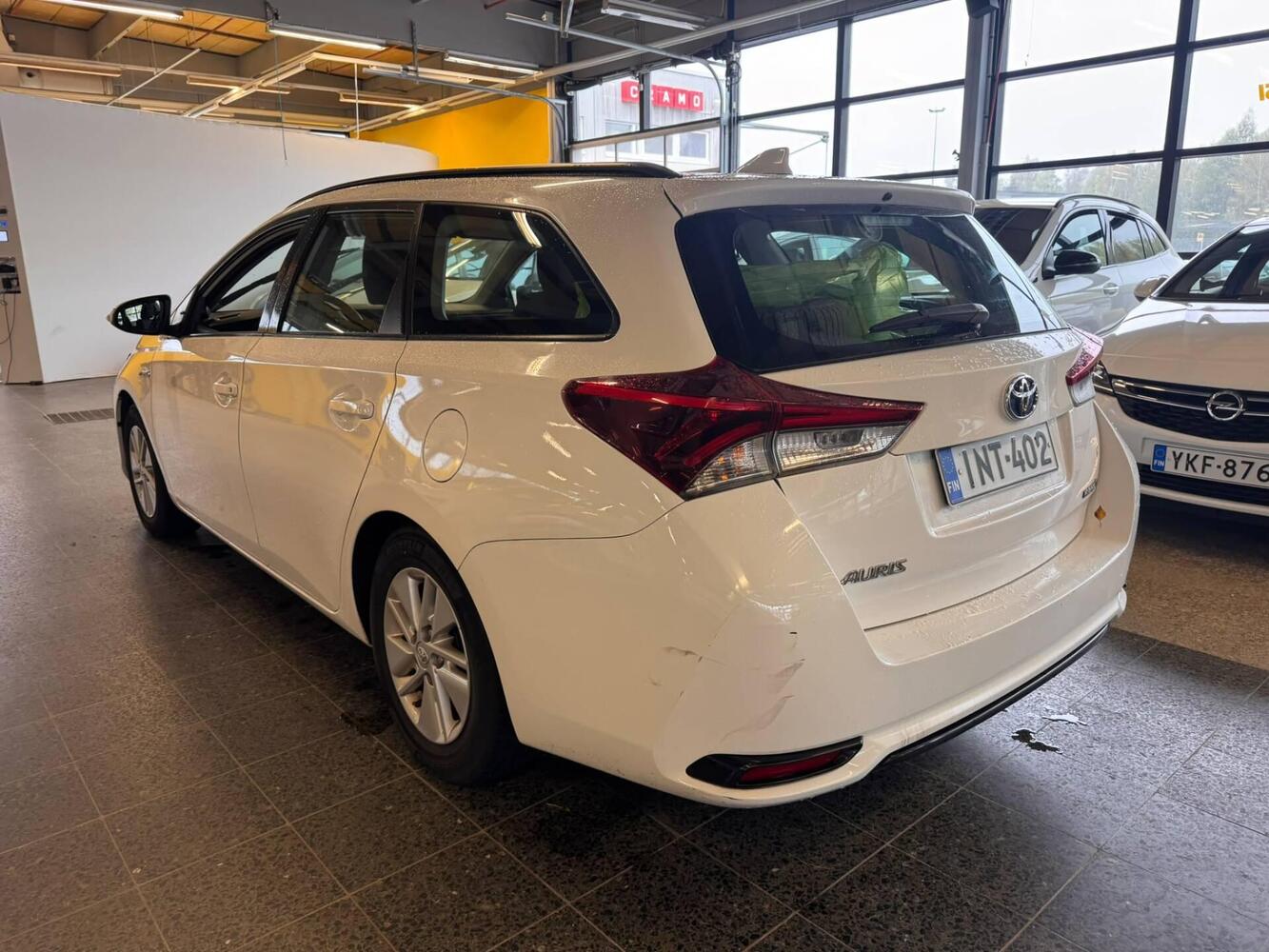 Toyota Auris vaihtoauto
