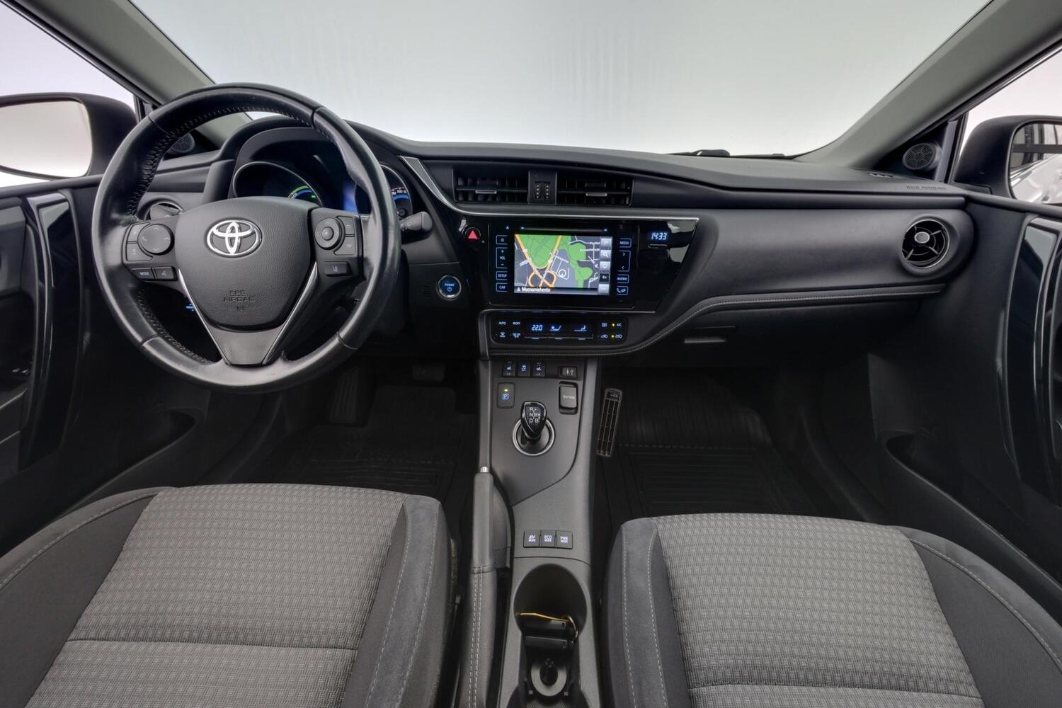 Toyota Auris vaihtoauto