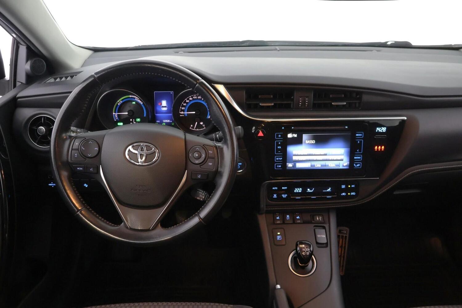 Toyota Auris vaihtoauto