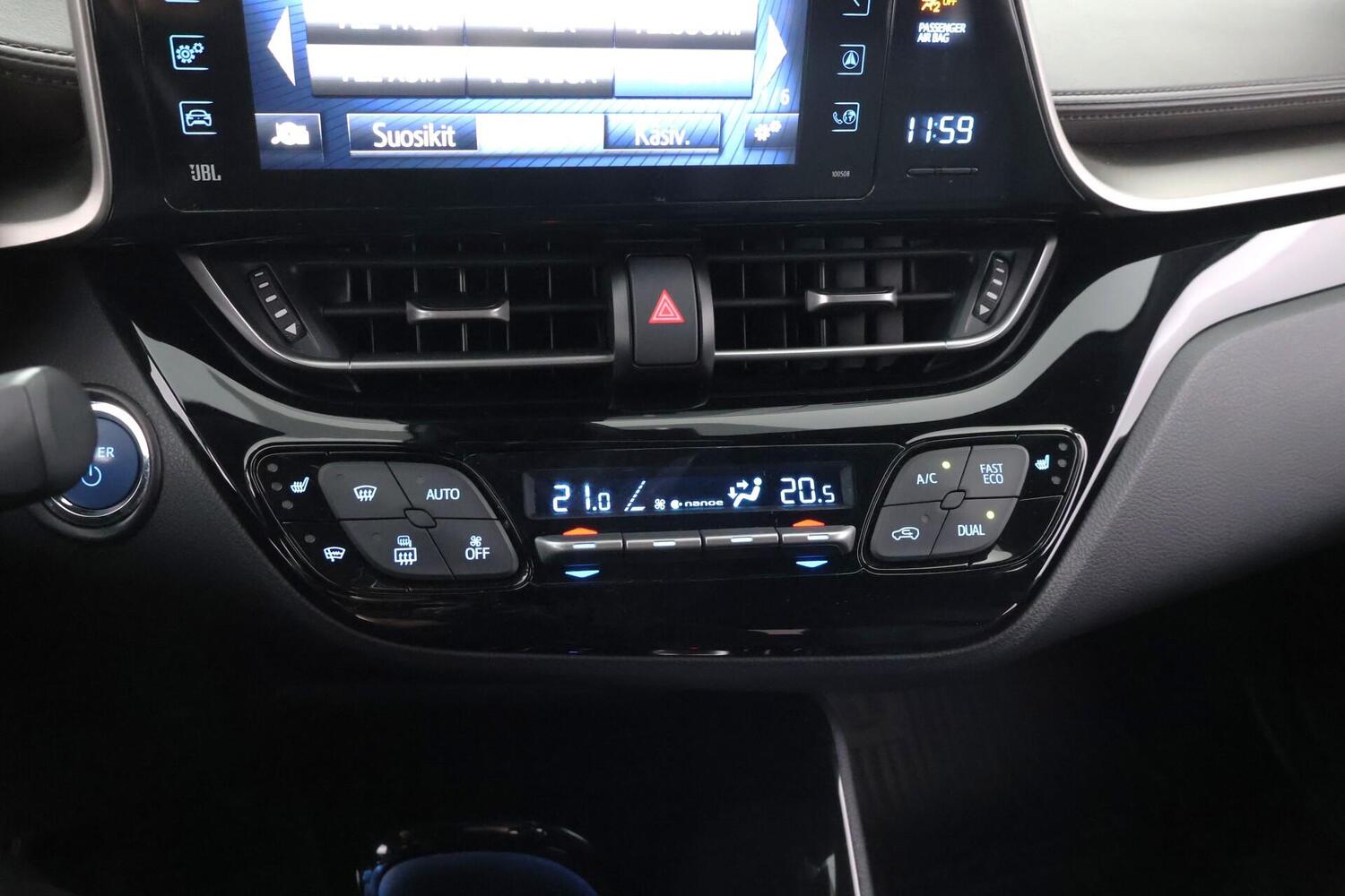 Toyota C-HR vaihtoauto