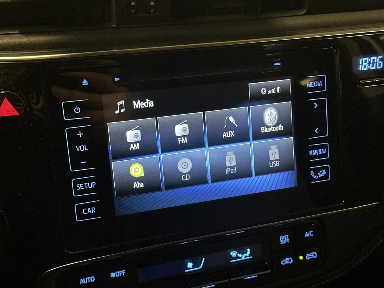 Toyota Auris vaihtoauto