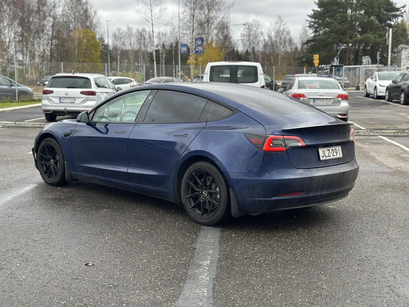 Tesla Model 3 vaihtoauto