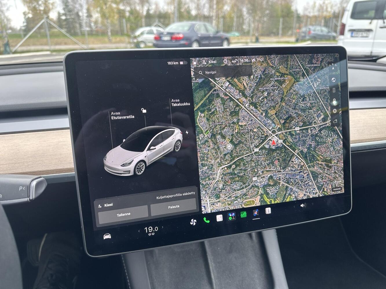 Tesla Model 3 vaihtoauto