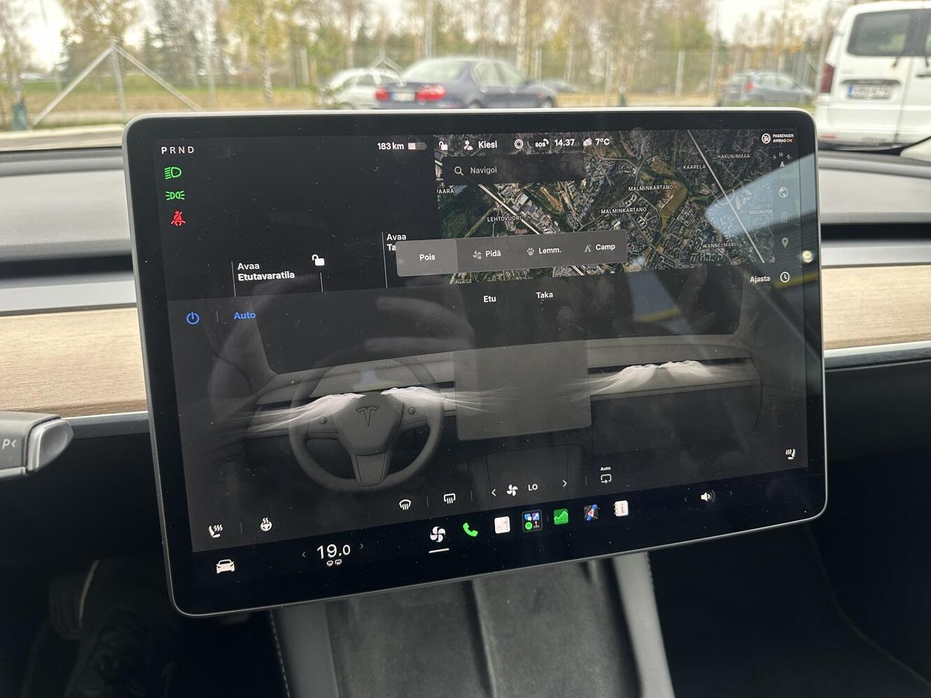 Tesla Model 3 vaihtoauto