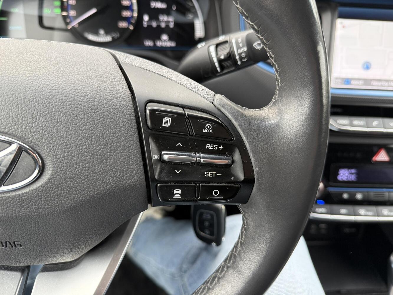 Hyundai IONIQ hybrid vaihtoauto