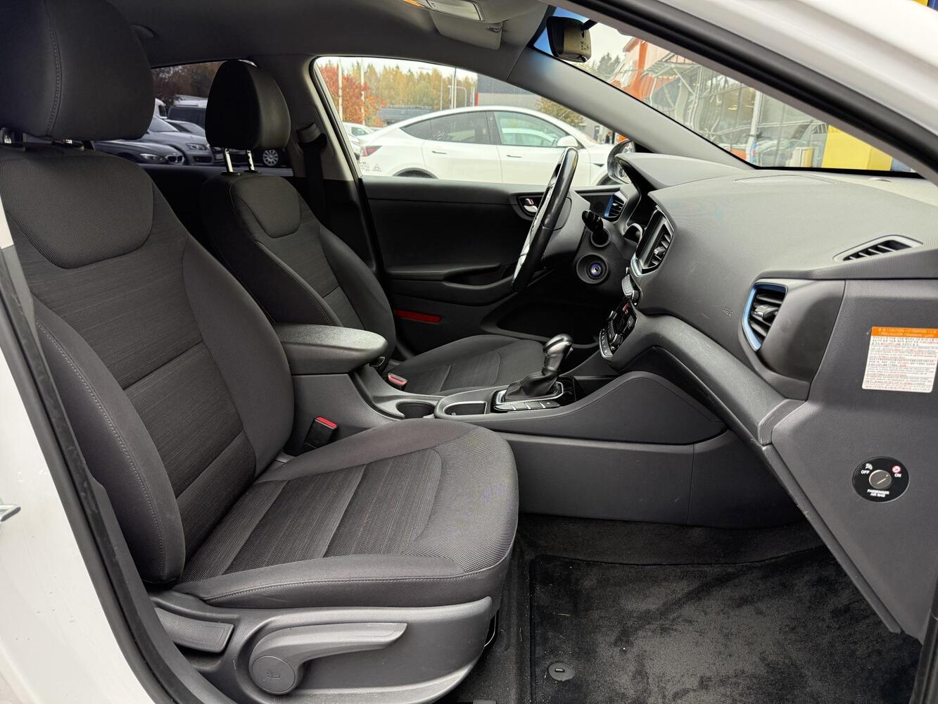 Hyundai IONIQ hybrid vaihtoauto