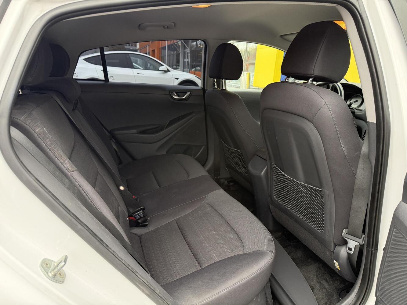 Hyundai IONIQ hybrid vaihtoauto