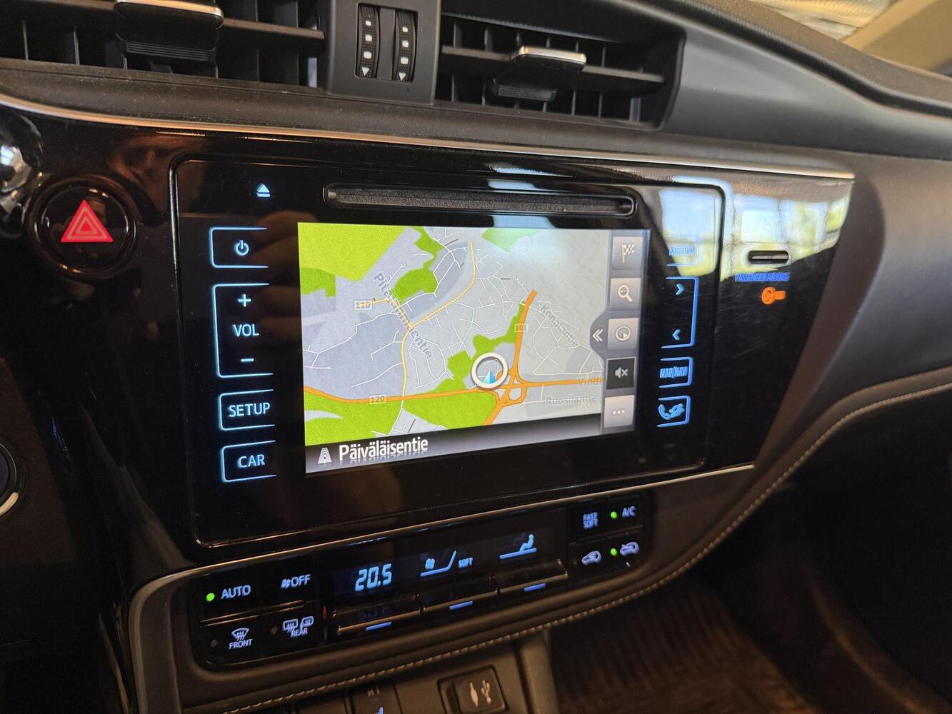 Toyota Auris vaihtoauto