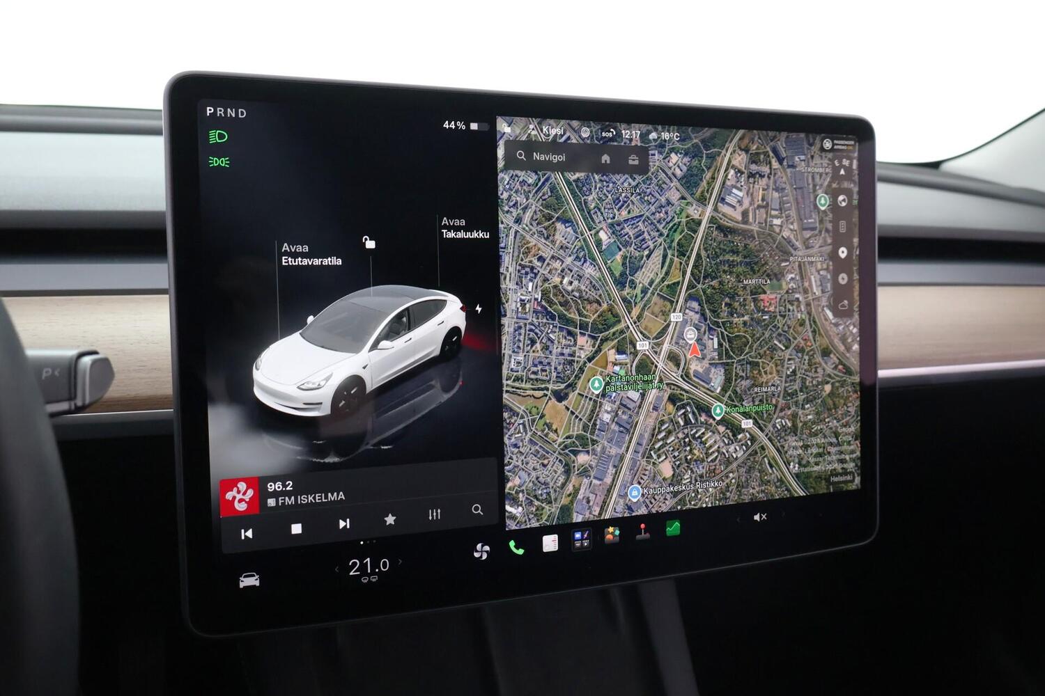 Tesla Model 3 vaihtoauto