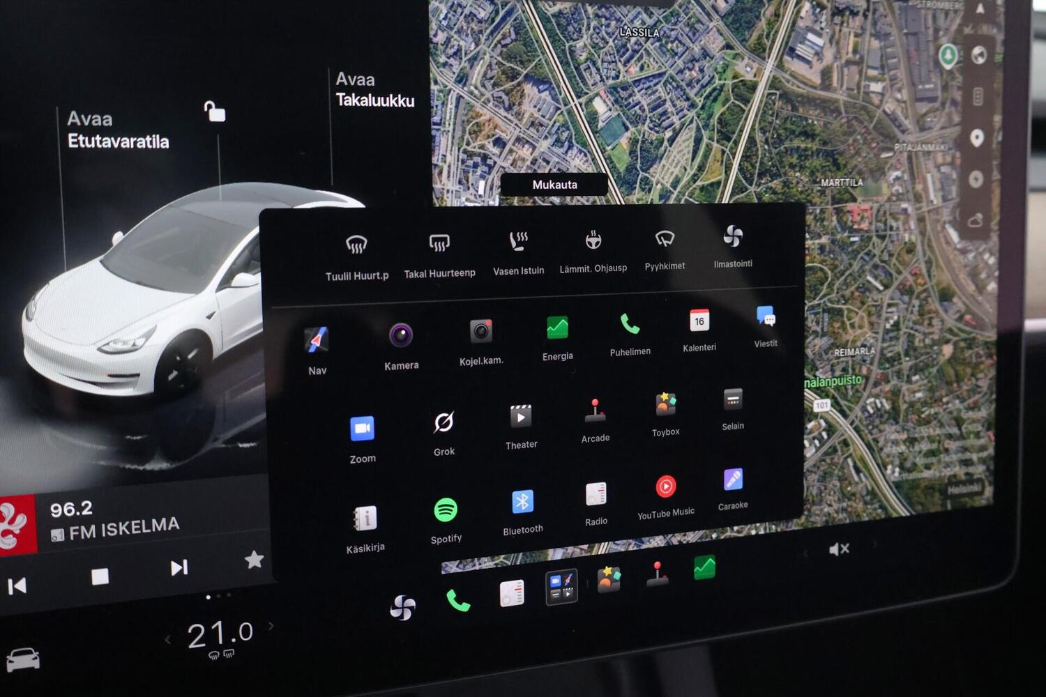 Tesla Model 3 vaihtoauto