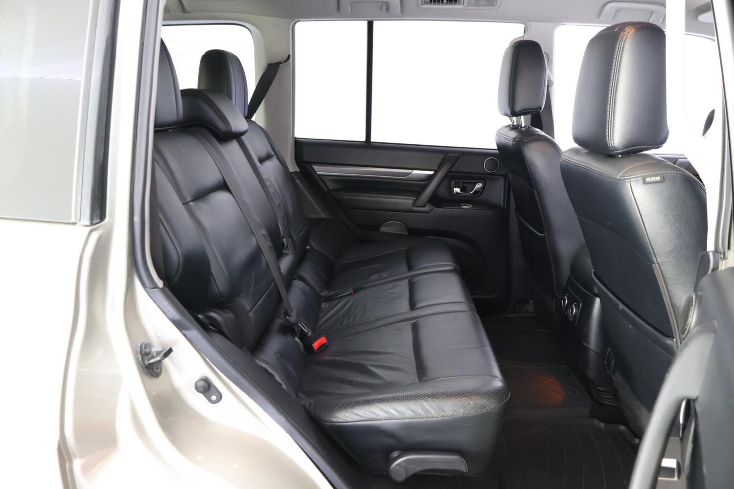 Mitsubishi Pajero vaihtoauto