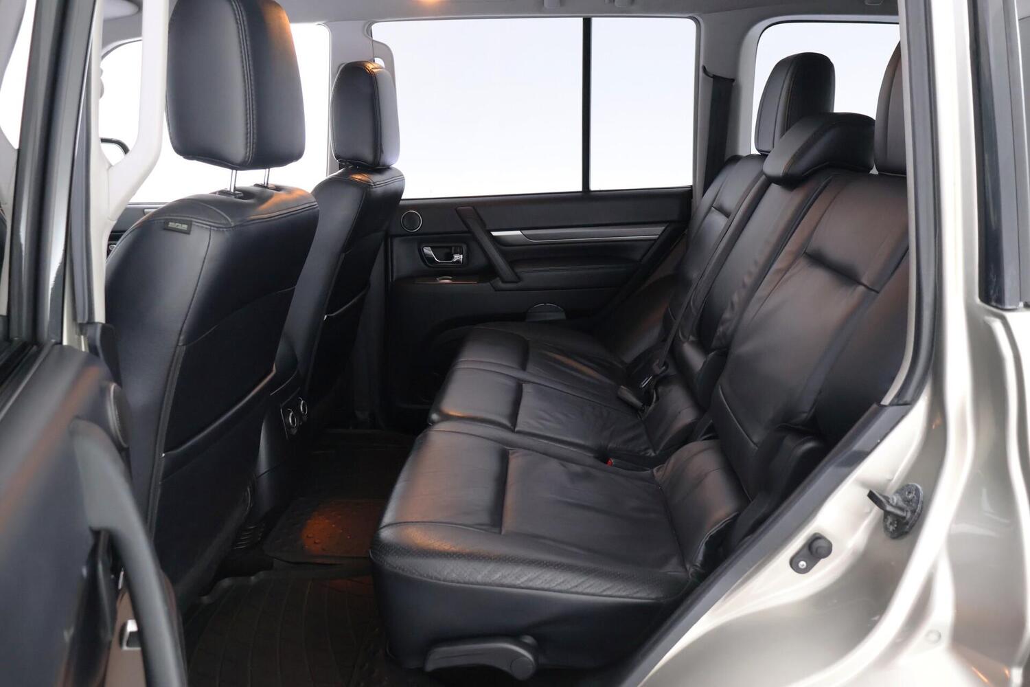 Mitsubishi Pajero vaihtoauto