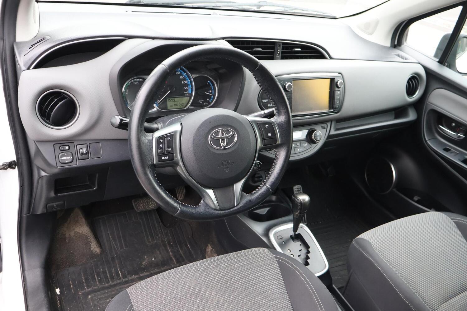 Toyota Yaris vaihtoauto