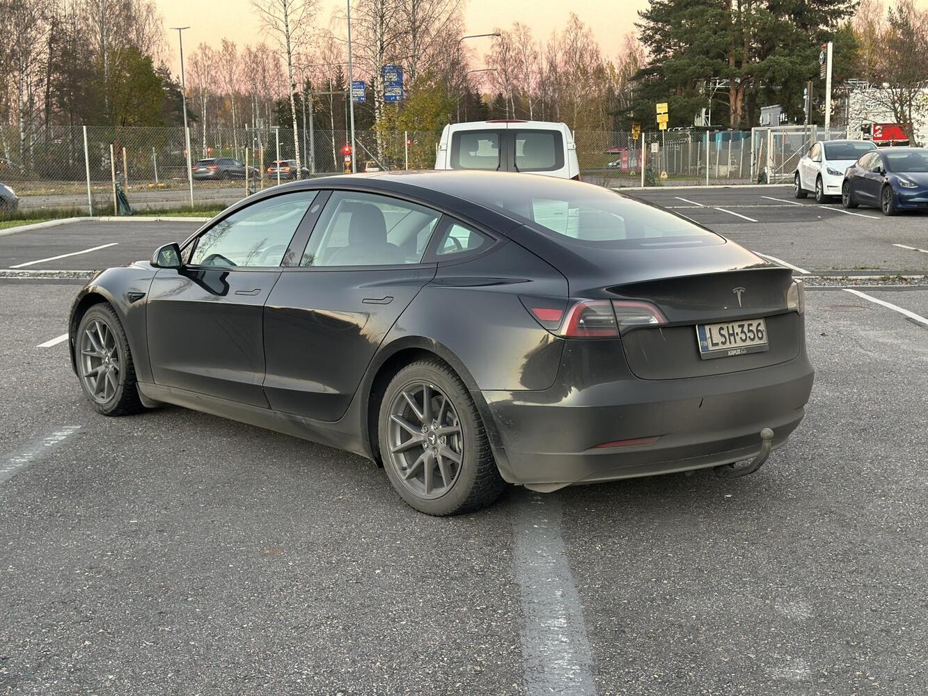Tesla Model 3 vaihtoauto