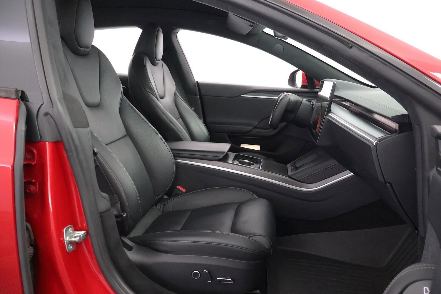 Tesla Model S vaihtoauto