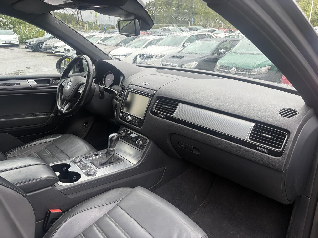 Volkswagen Touareg vaihtoauto