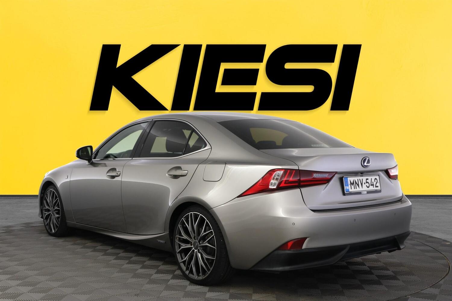 Lexus IS vaihtoauto